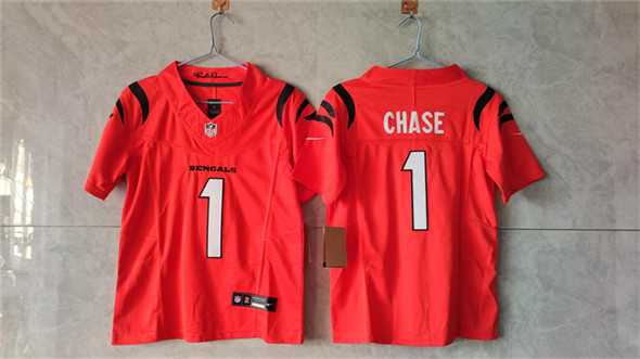 Women's Cincinnati Bengals #1 Ja'Marr Chase Orange F.U.S.E. Vapor Stitched Jersey,We sell and wholesale Women's Cincinnati Bengals #1 Ja'Marr Chase Orange F.U.S.E. Vapor Stitched Jersey on line form chian!